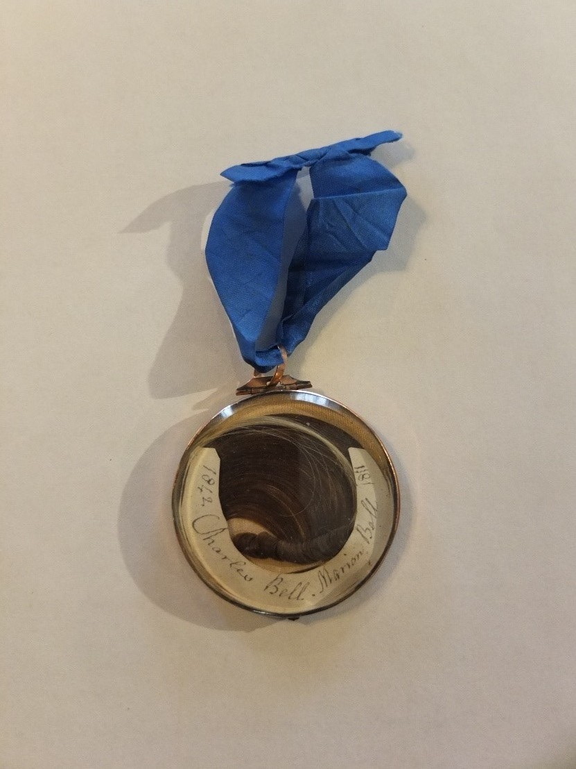 Marion and Charles Bell’s locket. Courtesy of the Royal College of Surgeons of Edinburgh, Library and Archive.